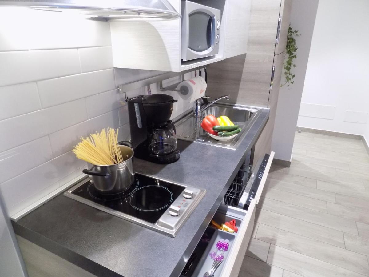 Millyholidays - Apartment Lilla - Center - Nearby Beach - Private Garden - Spa Pool บาร์โดลิโน ภายนอก รูปภาพ